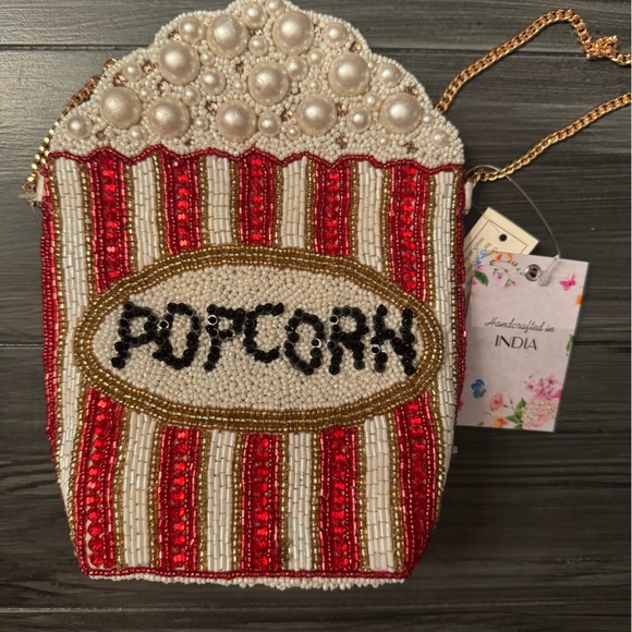 Viral Beaded Popcorn Bag with Chain Strap. NWT - Picture 1 of 2